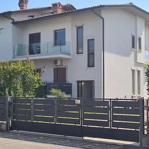 Apartment Snorky, Azzano San Paolo